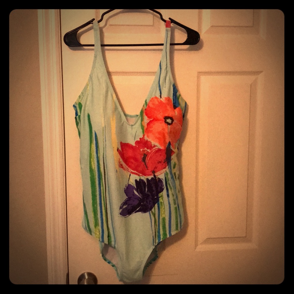 Swimsuit only worn once!